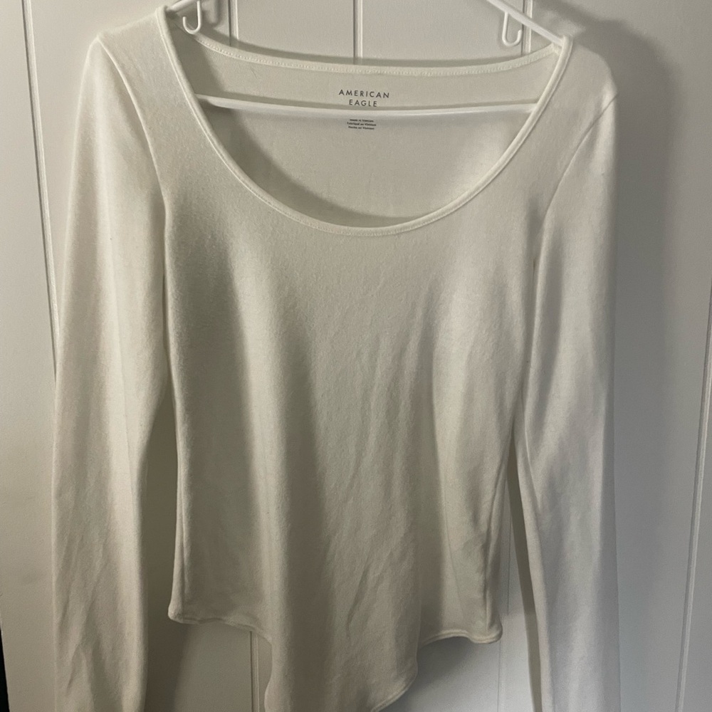 American Eagle Outfitters Cream Long Sleeve Tee